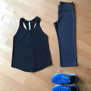 VSX Victoria secret sport grey Capri legging.